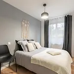 Amja Proche Clinique Saint-roch 3 3 Salles De Bain Parking Gratuit Ideal Famille Groupe Coworking 10 Min Centre 10 Min 5 Min Sortie Autoroute דירה מונפלייה